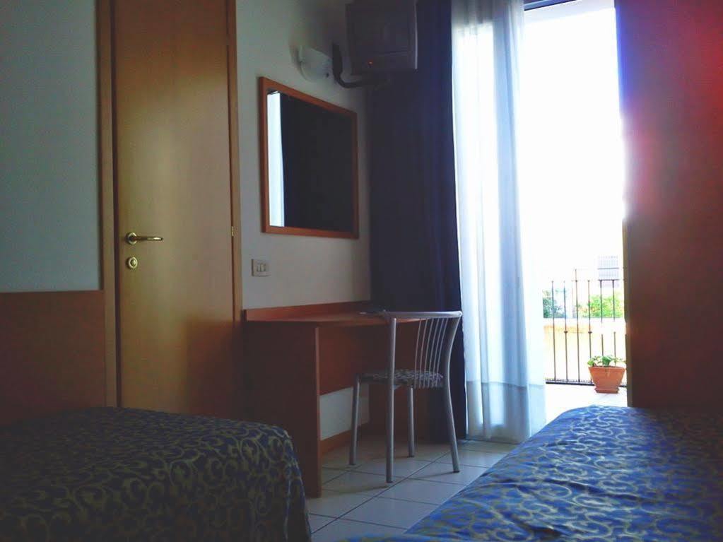 Hotel Lido リド・ディ・イエゾロ エクステリア 写真